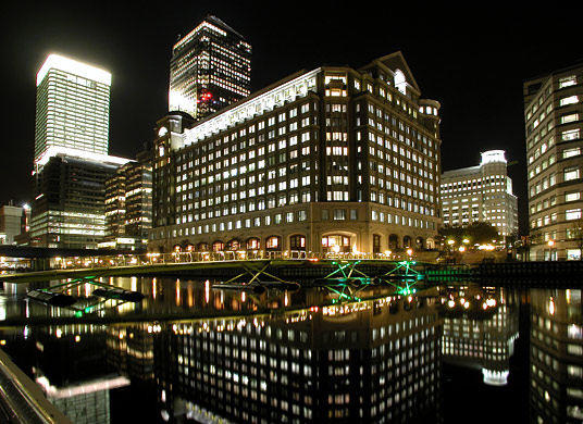 Canary Wharf by night, November 2002