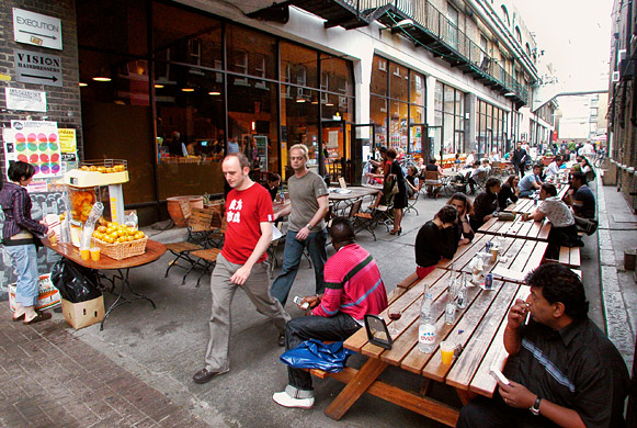 Dray walk, Brick Lane, July 2003