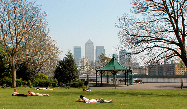 Shadwell Park, April 2003