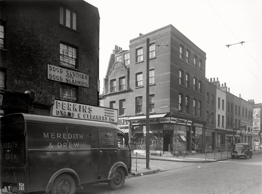 Commercial Road, opposite Sussex Laundry, Oct 1949