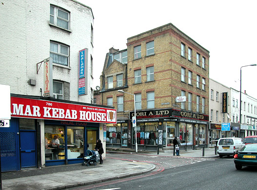 Commercial Road, close to Junction of New Road, Nov 2002